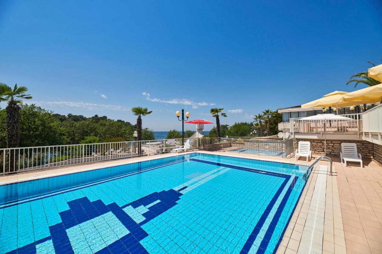 Hotel Zorna Plava Laguna Πόρετς Εξωτερικό φωτογραφία