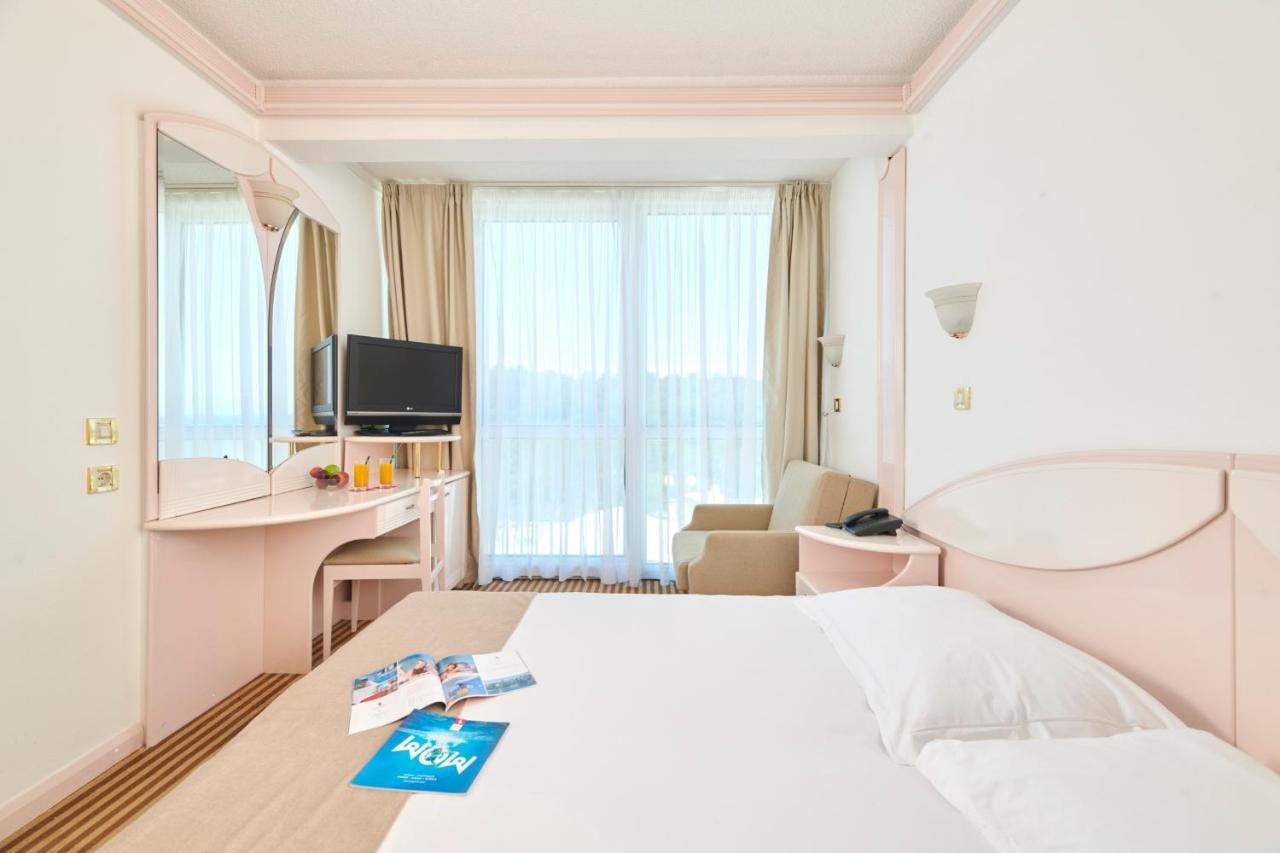 Hotel Zorna Plava Laguna Πόρετς Εξωτερικό φωτογραφία