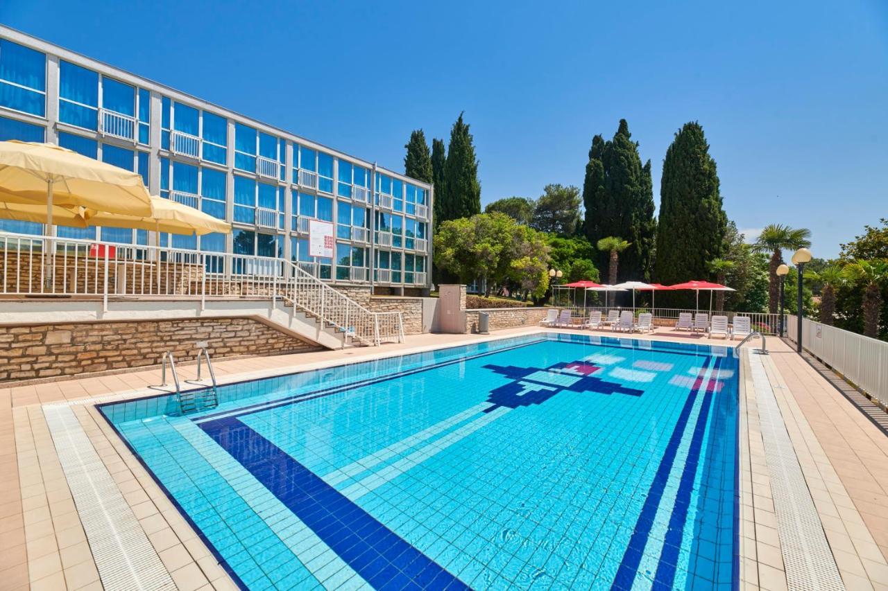 Hotel Zorna Plava Laguna Πόρετς Εξωτερικό φωτογραφία