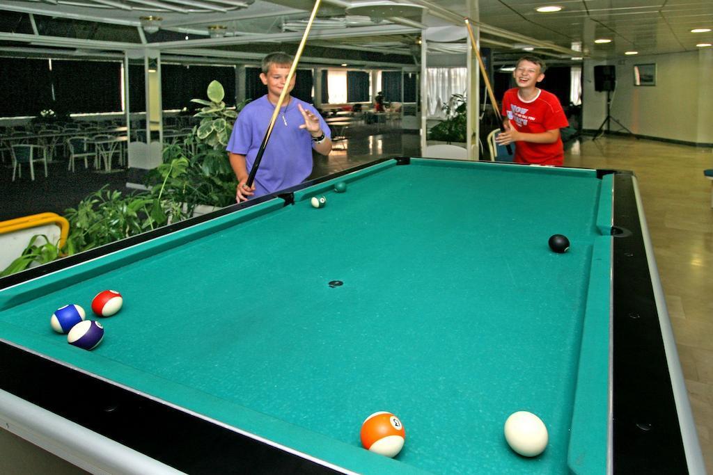 Hotel Zorna Plava Laguna Πόρετς Εξωτερικό φωτογραφία