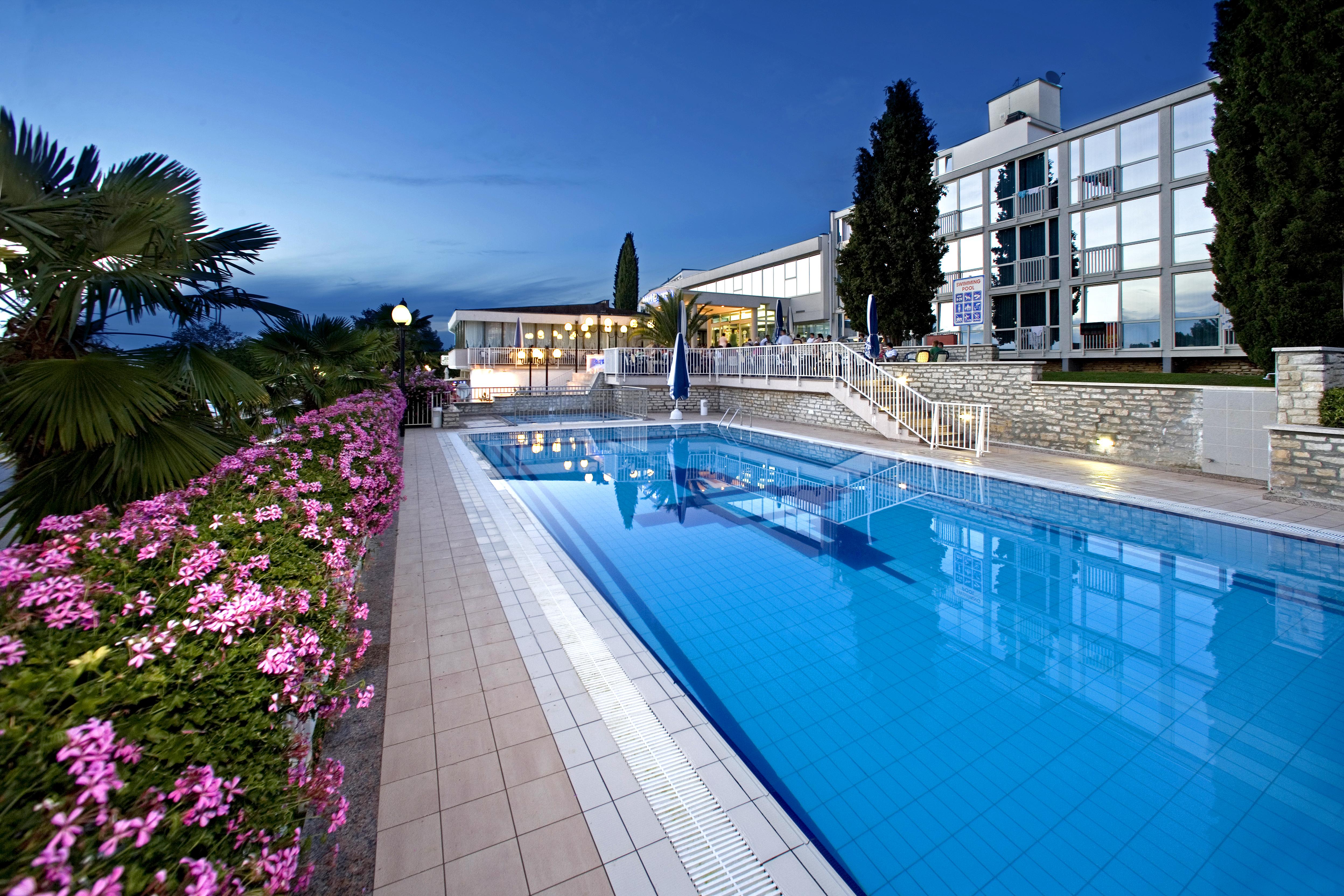 Hotel Zorna Plava Laguna Πόρετς Εξωτερικό φωτογραφία