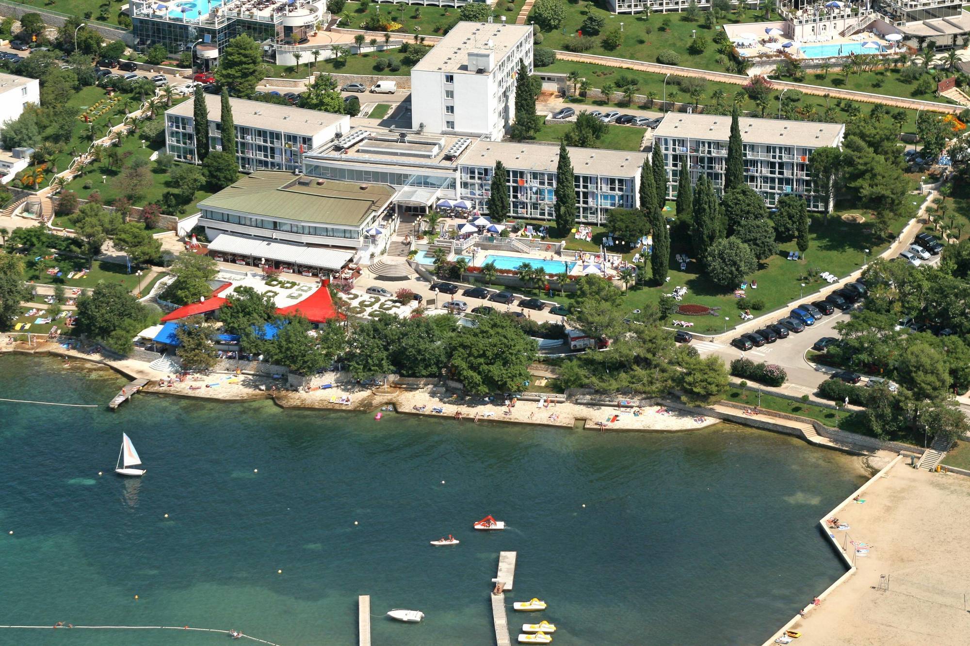 Hotel Zorna Plava Laguna Πόρετς Εξωτερικό φωτογραφία