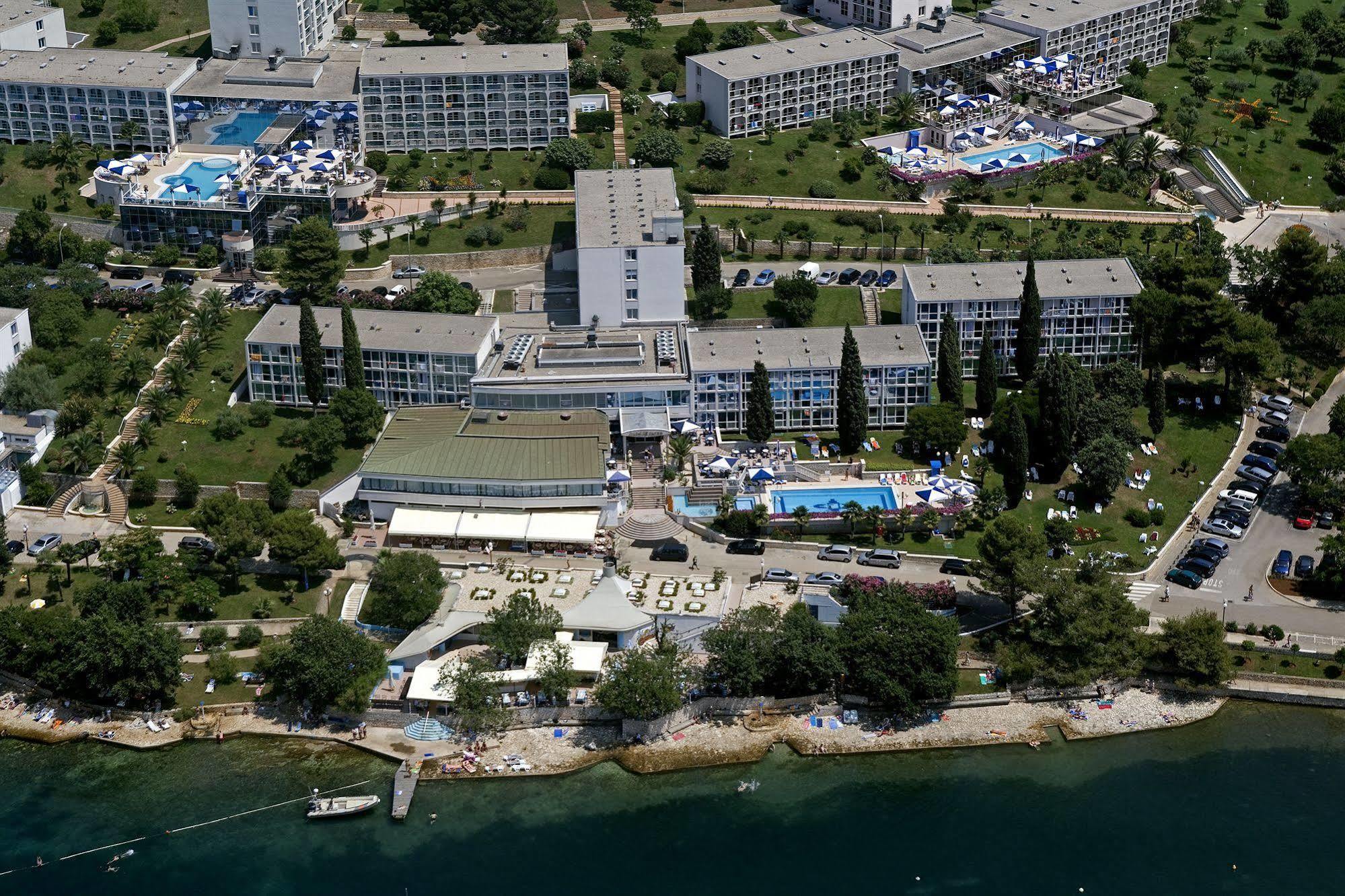 Hotel Zorna Plava Laguna Πόρετς Εξωτερικό φωτογραφία
